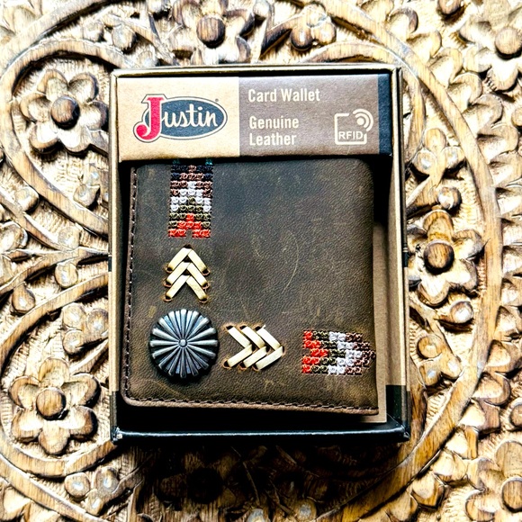 Justin Boots Other - Justin Boots Needlepoint Card Wallet With Money Clip NIB